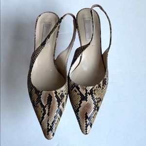 Sling back kitten heels